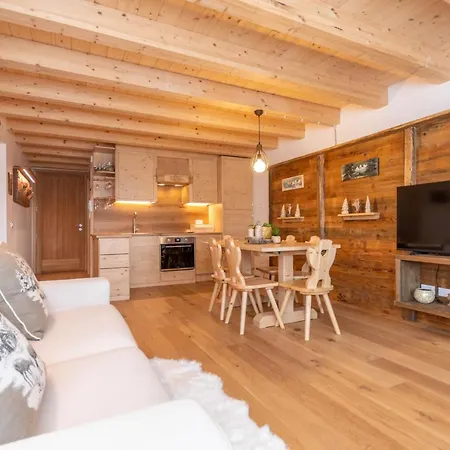 Laura Apartment Alleghe